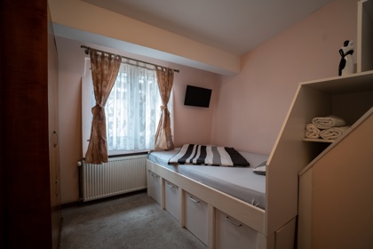 Apartman 4 – soba s krevetom za jednu osobu